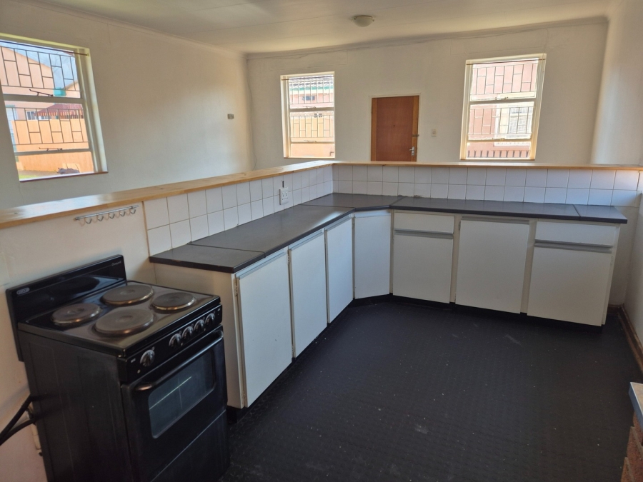 To Let 3 Bedroom Property for Rent in Kannoniers Park North West